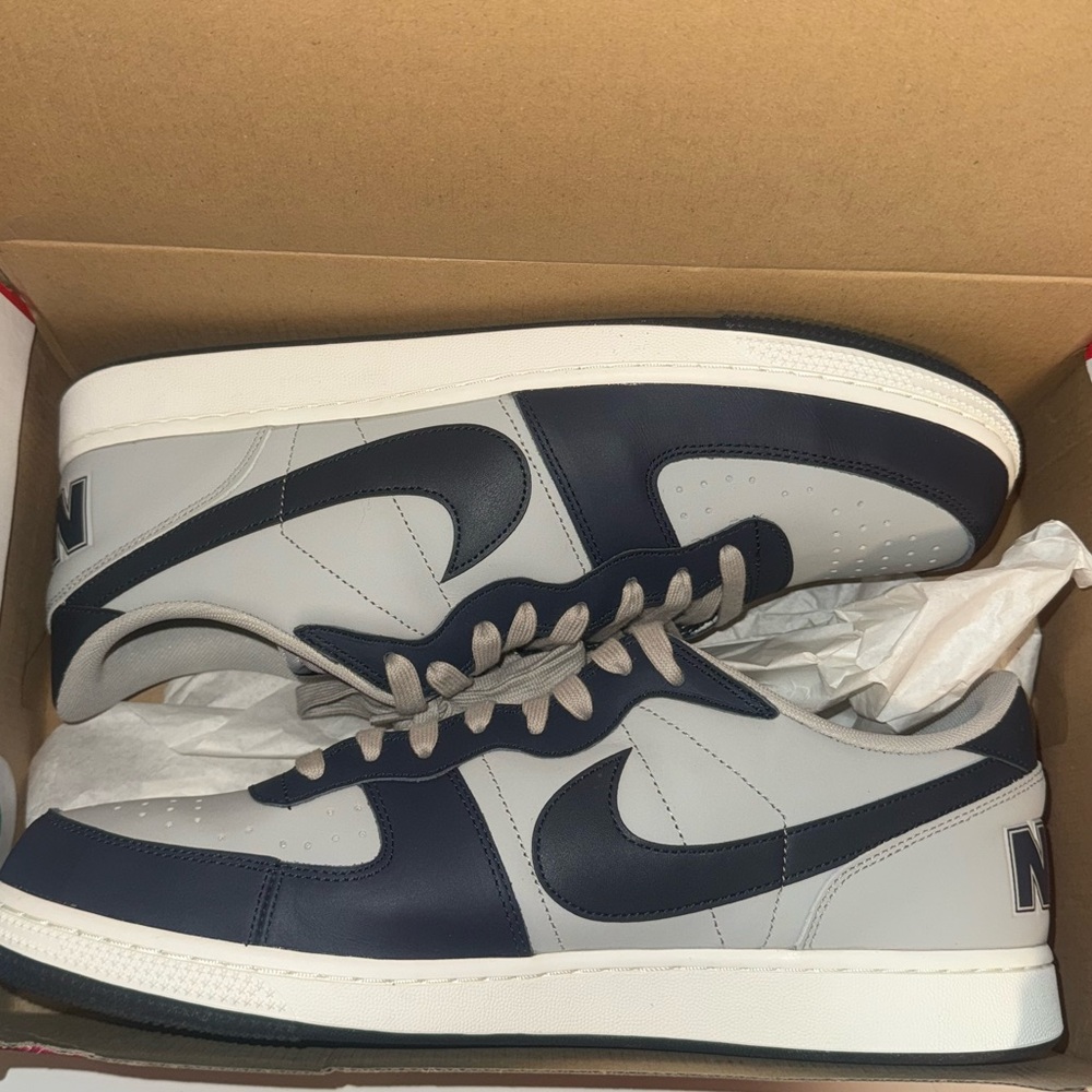 Gorgetown low top dunk - Picture 6 of 10